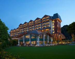 Отель Resorts World Sentosa - Equarius Hotel  Сингапур